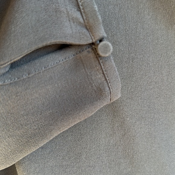 Club Monaco silk semi sheer, long sleeves Blouse size Small - Picture 6 of 11